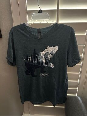 Women's Short-Sleeve Graphic Tee in Dark Teal